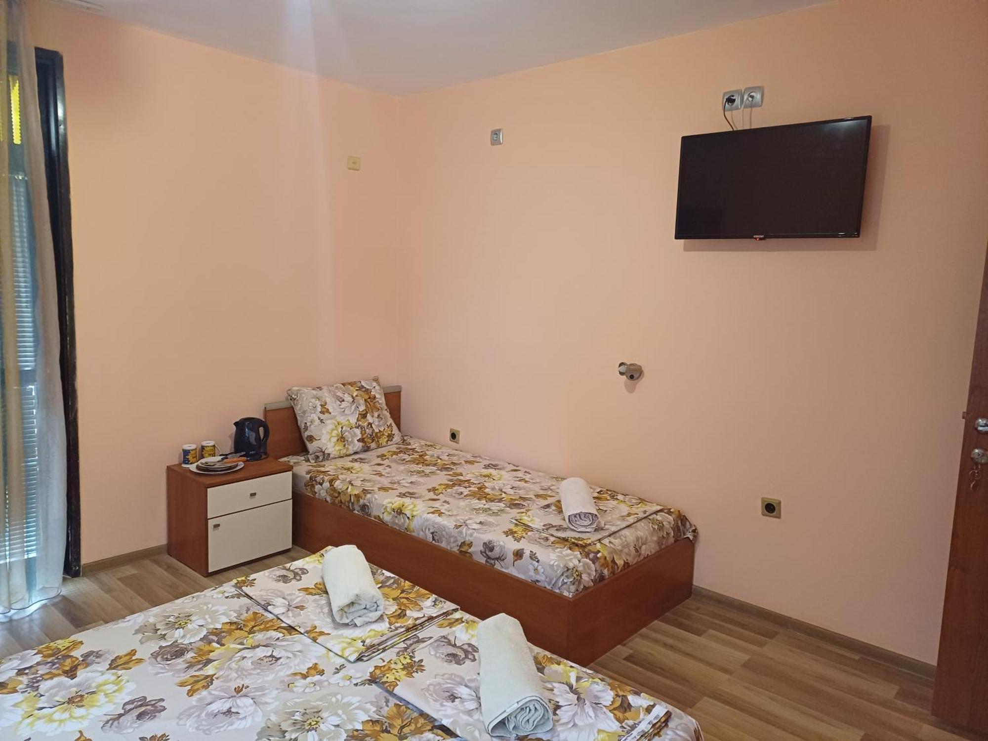 Апартаменти И Стаи За Гости Анхиало Pomorie Exterior foto